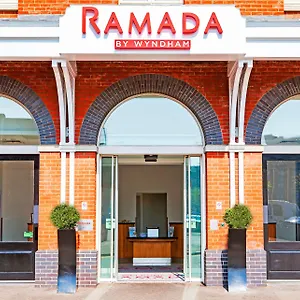 Ramada By Wyndham 3*, Belfast Großbritannien
