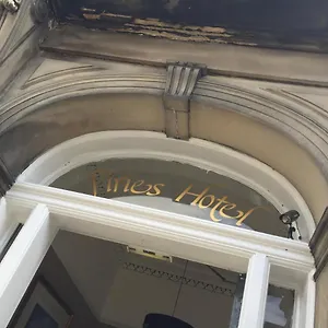 Piries 3*, Edinburgh Großbritannien